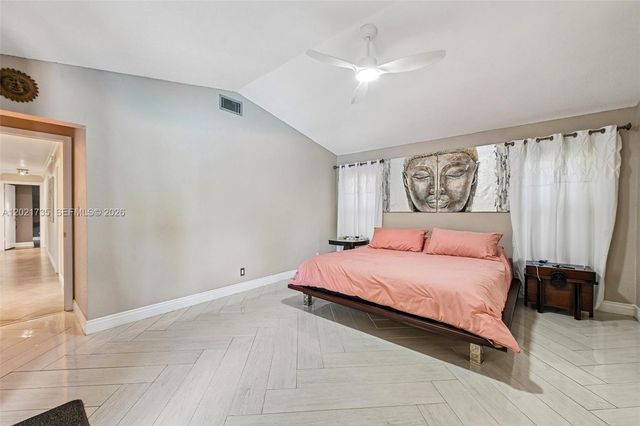 483 NW 107th Ave, Coral Springs, FL 33071