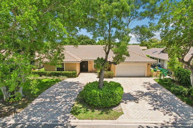 483 NW 107th Ave, Coral Springs, FL 33071
