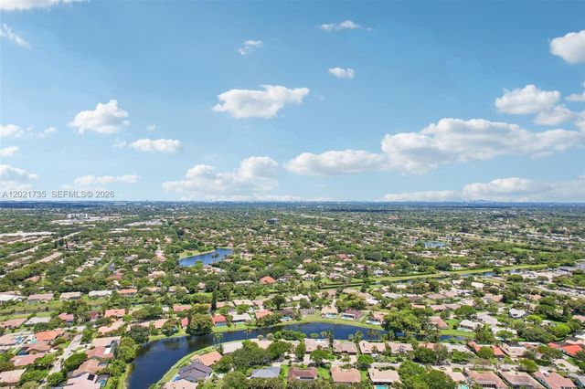 483 NW 107th Ave, Coral Springs, FL 33071