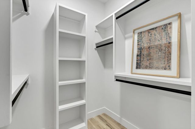 2904 Sunnyslope, Park City, KS 67219