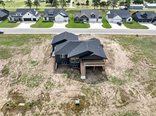 2904 Sunnyslope, Park City, KS 67219