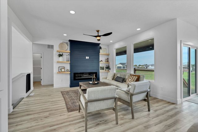 2904 Sunnyslope, Park City, KS 67219