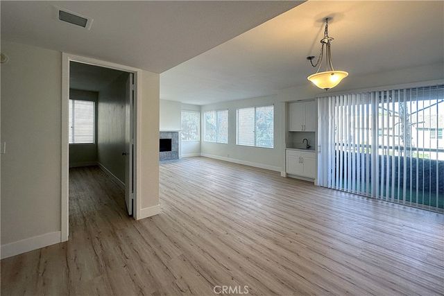 14530 Benefit 102, Sherman Oaks, CA 91403