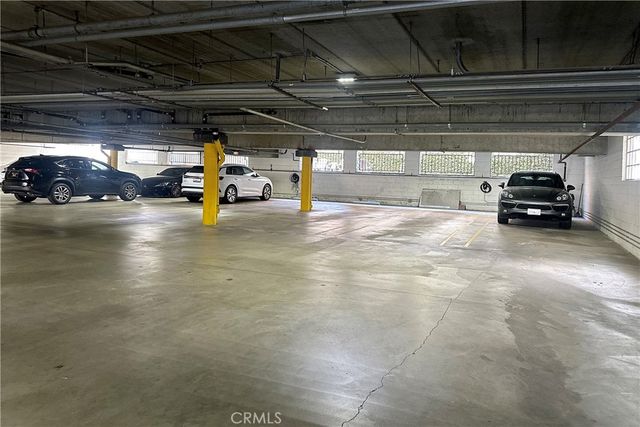 14530 Benefit 102, Sherman Oaks, CA 91403