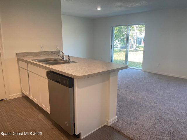 1215 Hastings Road SW, Palm Bay, FL 32908