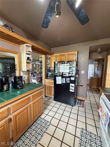 4173 S Ridge Road E, Geneva, OH 44041