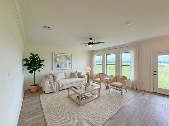 201 Spring Grove Loop, Thibodaux, LA 70301