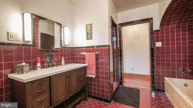 2399 S MAIN RD, Vineland, NJ 08360