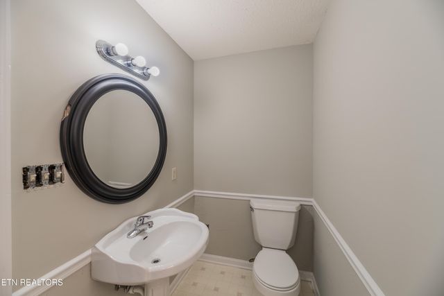116 Hartford Village Way, Kingston, TN 37763