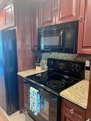 230 N Federal Highway 205, Deerfield Beach, FL 33441