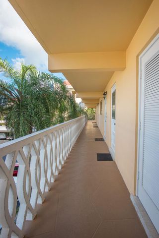 230 N Federal Highway 205, Deerfield Beach, FL 33441