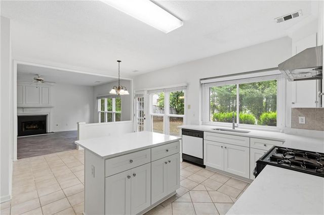 6430 Barwick Lane, Duluth, GA 30097