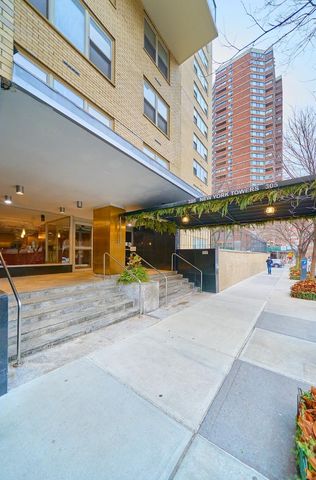 305 E 24th St Apt 8H, New York City, NY 10010