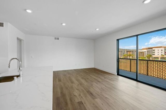 44862 S Grimmer Boulevard 405, Fremont, CA 94538