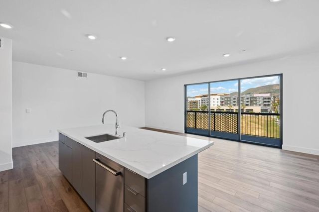 44862 S Grimmer Boulevard 405, Fremont, CA 94538