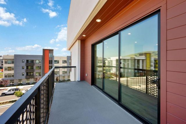44862 S Grimmer Boulevard 405, Fremont, CA 94538