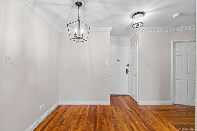 67-30 Clyde Street 5B, Forest Hills, NY 11375