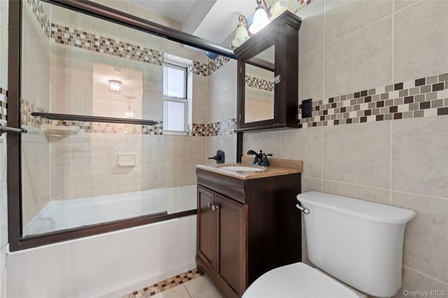 67-30 Clyde Street 5B, Forest Hills, NY 11375