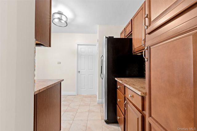 67-30 Clyde Street 5B, Forest Hills, NY 11375