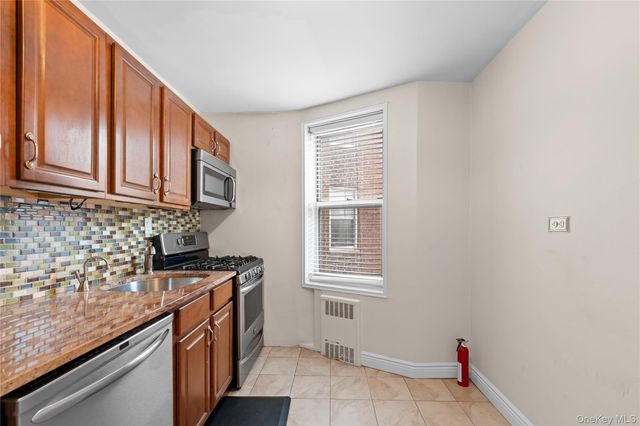 67-30 Clyde Street 5B, Forest Hills, NY 11375
