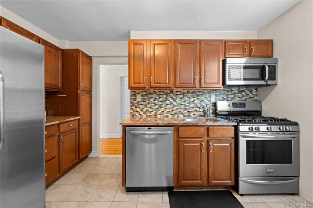 67-30 Clyde Street 5B, Forest Hills, NY 11375