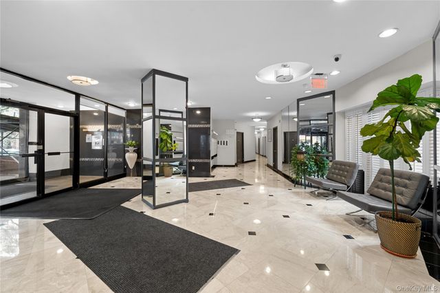 67-30 Clyde Street 5B, Forest Hills, NY 11375