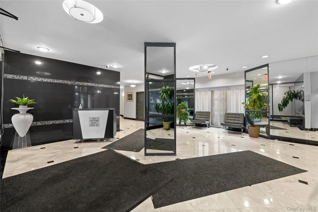 67-30 Clyde Street 5B, Forest Hills, NY 11375