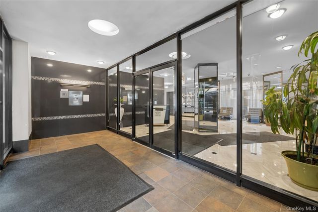 67-30 Clyde Street 5B, Forest Hills, NY 11375