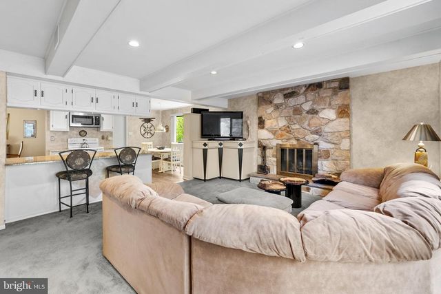 1032 RED OAK DR, Cherry Hill, NJ 08003