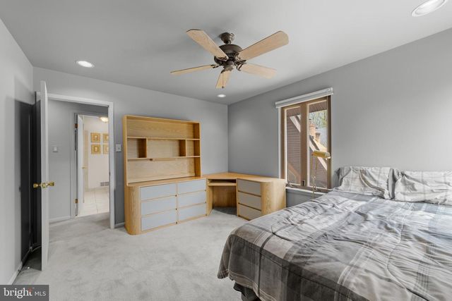 1032 RED OAK DR, Cherry Hill, NJ 08003