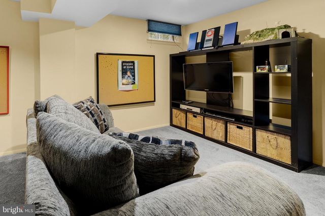 1032 RED OAK DR, Cherry Hill, NJ 08003