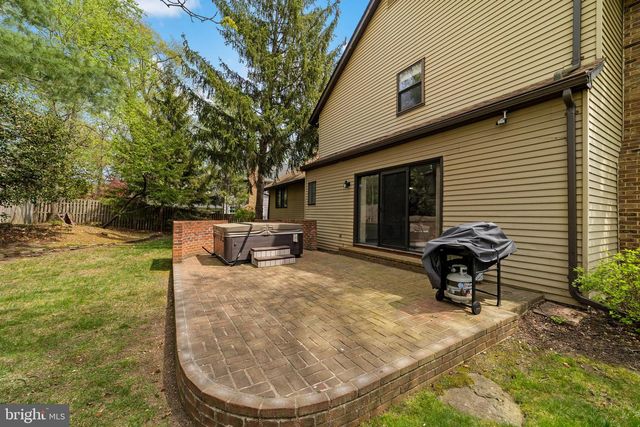 1032 RED OAK DR, Cherry Hill, NJ 08003