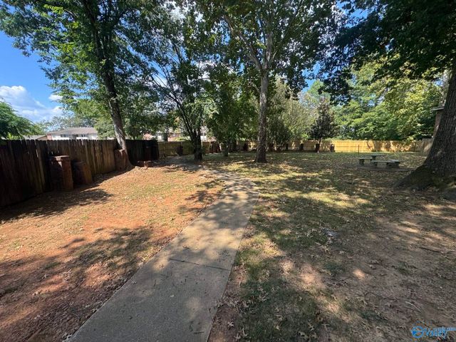 2940 Hood Road A, Huntsville, AL 35805