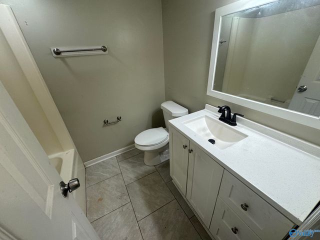 2940 Hood Road A, Huntsville, AL 35805