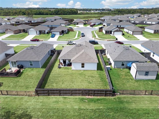 11601 S 277th East Avenue, Coweta, OK 74429