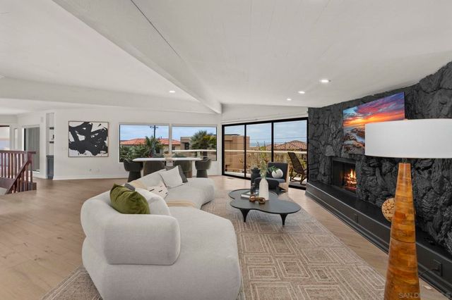 5567 Calumet Ave, La Jolla, CA 92037