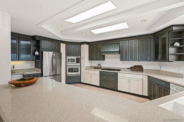 5567 Calumet Ave, La Jolla, CA 92037