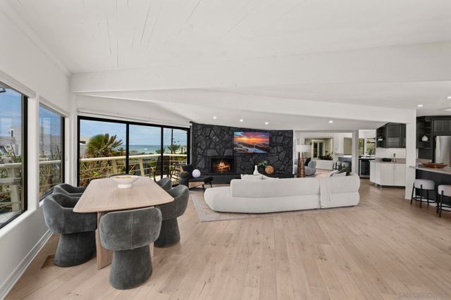 5567 Calumet Ave, La Jolla, CA 92037