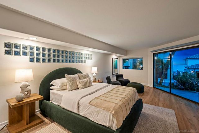 5567 Calumet Ave, La Jolla, CA 92037