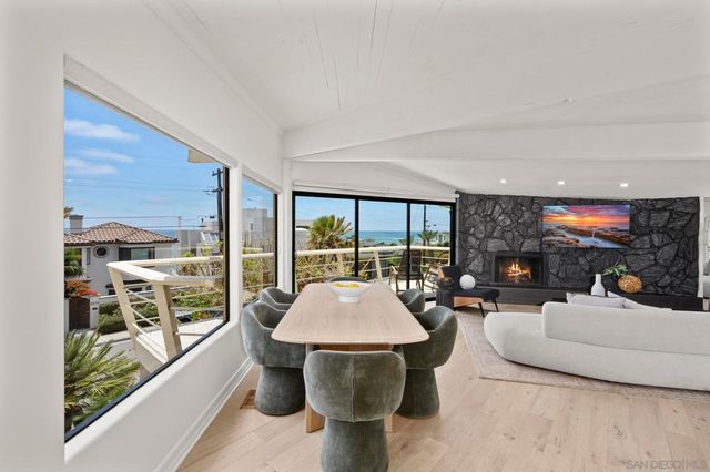 5567 Calumet Ave, La Jolla, CA 92037
