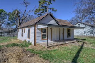 1434 S Rusk Street B, Sherman, TX 75090
