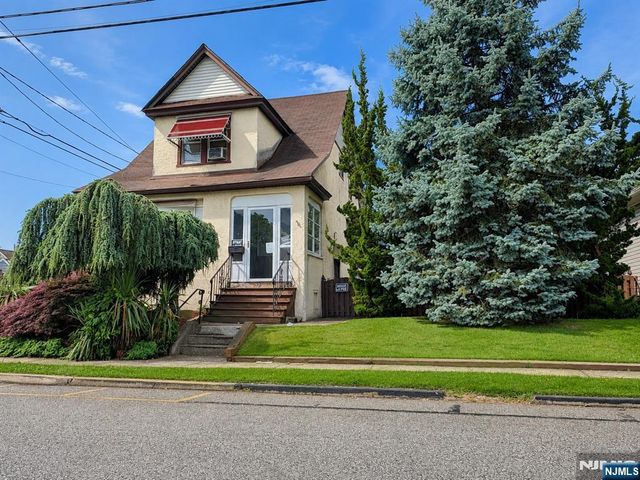 72 Rosedale Avenue, Elmwood Park, NJ 07407