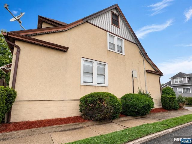 72 Rosedale Avenue, Elmwood Park, NJ 07407
