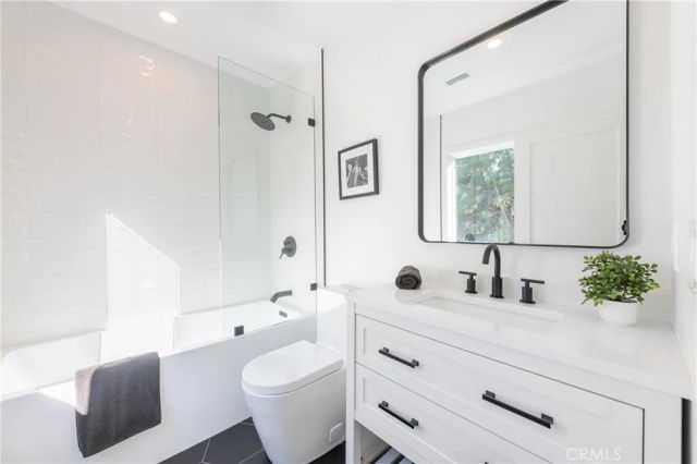 17153 Adlon Road, Encino, CA 91436