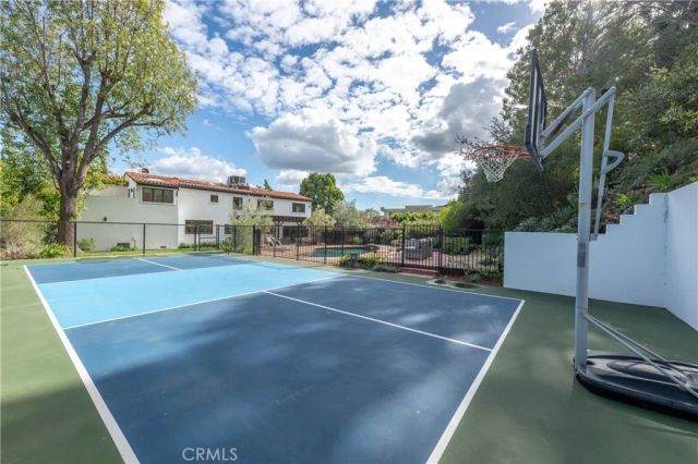 17153 Adlon Road, Encino, CA 91436