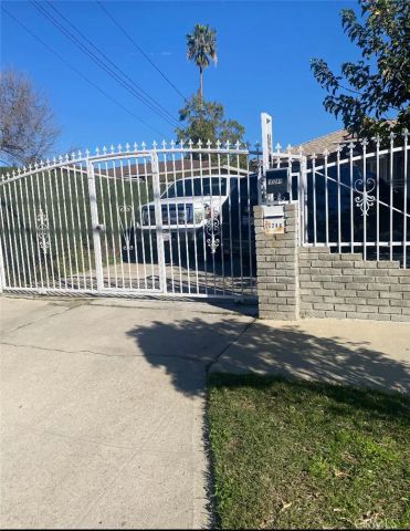 10246 Haddon, Pacoima, CA 91331