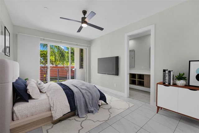 1025 NE 18th Avenue 103, Fort Lauderdale, FL 33304