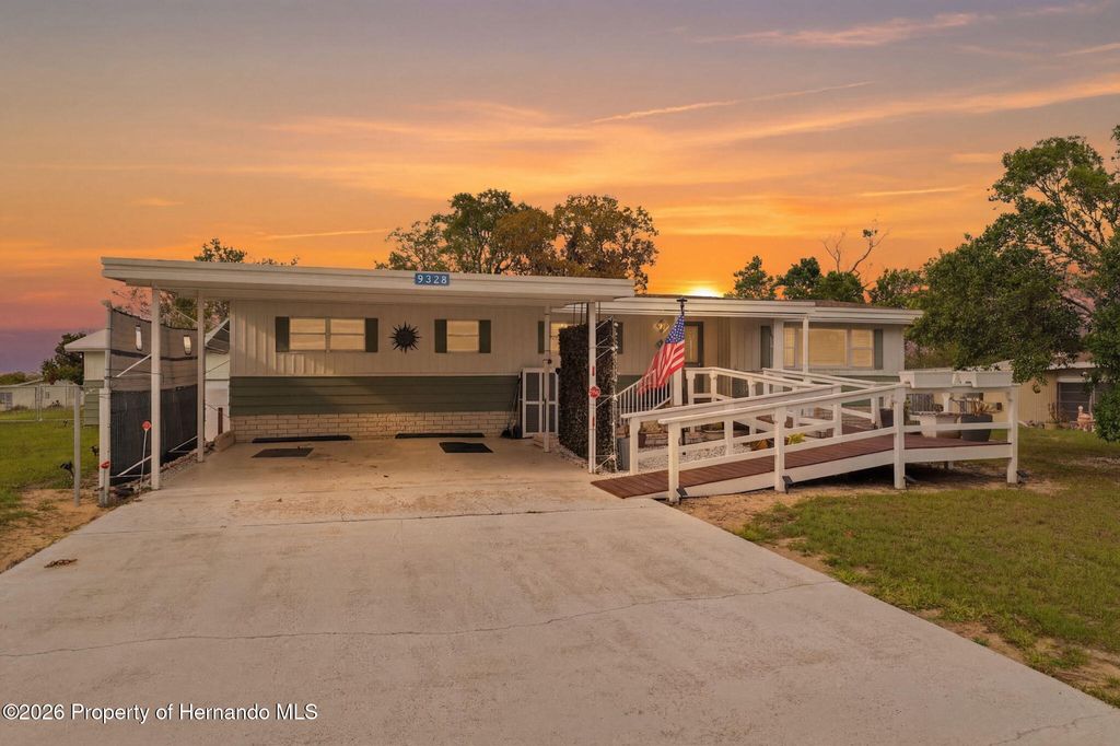 9328 Highpoint Boulevard, Brooksville, FL 34613