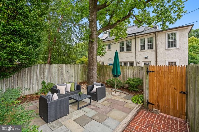 3306 CATHEDRAL AVE NW, Washington, DC 20008