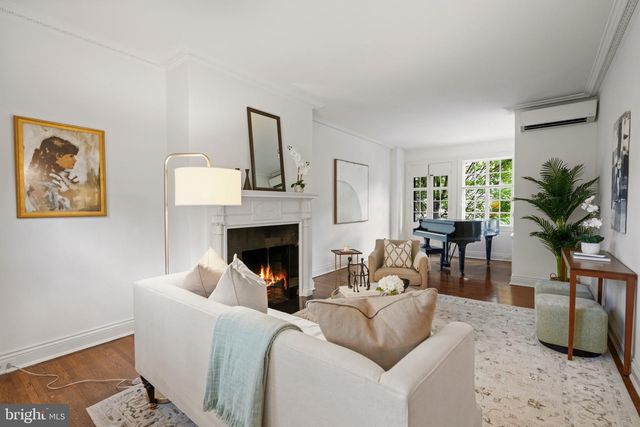 3306 CATHEDRAL AVE NW, Washington, DC 20008